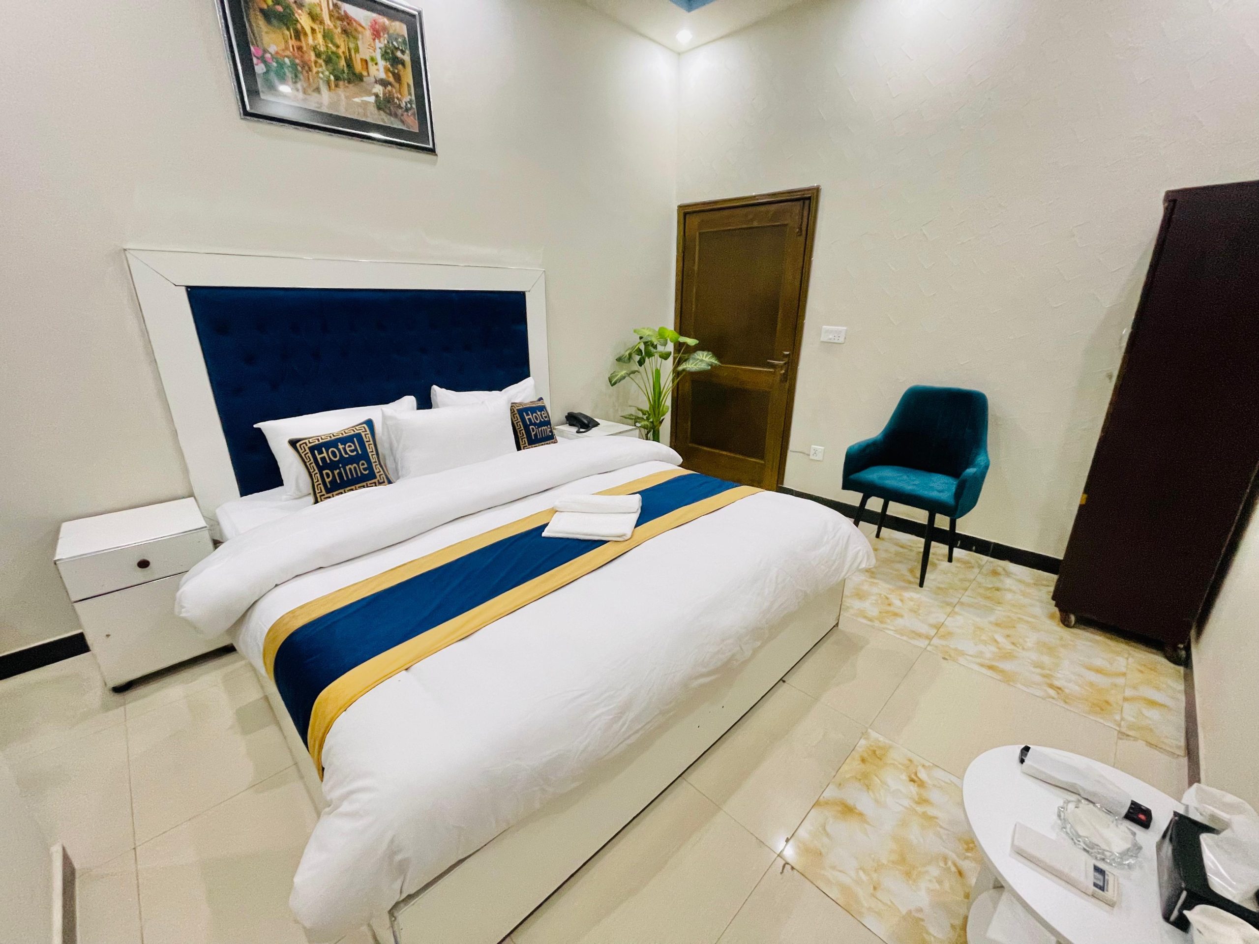 Go 006 Hotel Lahore