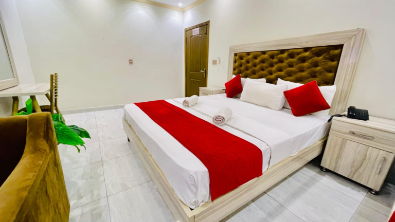 Go 004 Hotel Lahore