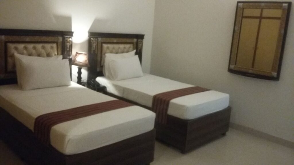 Lotus 1 Hotel Johar Town Lahore - Standard Twin Room